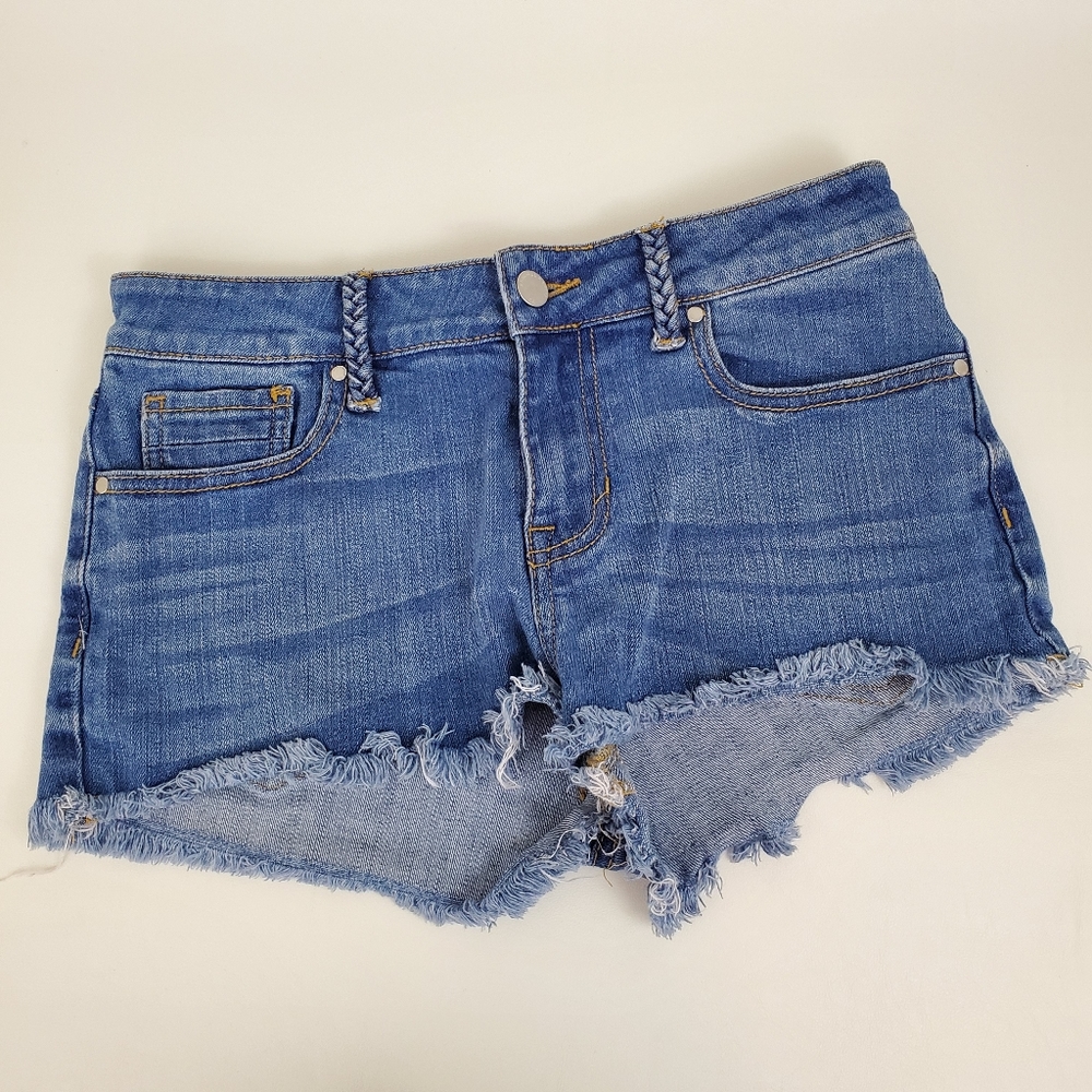 Kendall & Kylie denim off braid belt loop shorts